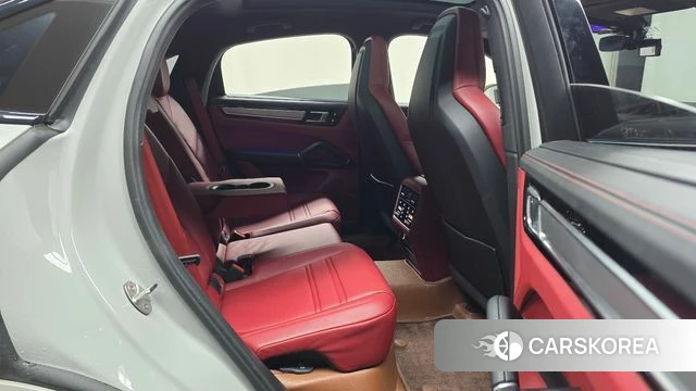 Porsche Cayenne (PO536) 2023 Серебристо-серый из Кореи, фото 3