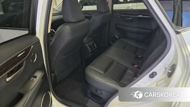 Lexus NX300h 2021 Белый из Кореи, фото 3