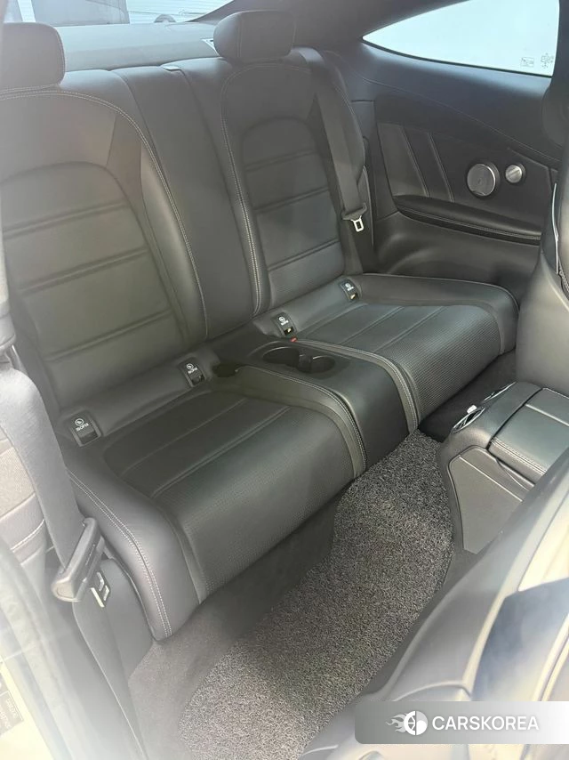 Mercedes-Benz C-Class W205 2018 Белый из Кореи, фото 3