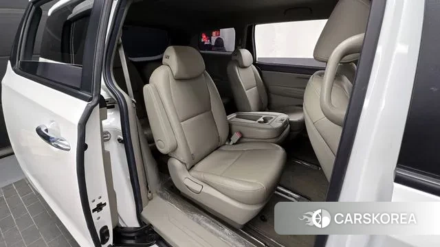 Kia The New Carnival 2019 Белый из Кореи, фото 3