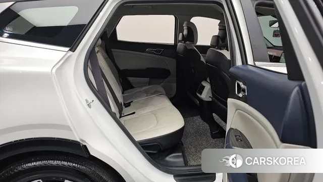 Kia Sportage 5th Generation 2022 Белый из Кореи, фото 3