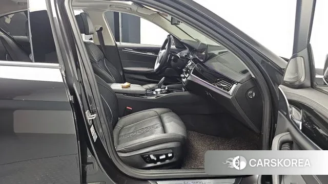 BMW 5 Series (G30) 2020 Серый из Кореи, фото 3