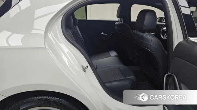 Mercedes-Benz A-Class W177 2020 Белый из Кореи, фото 3