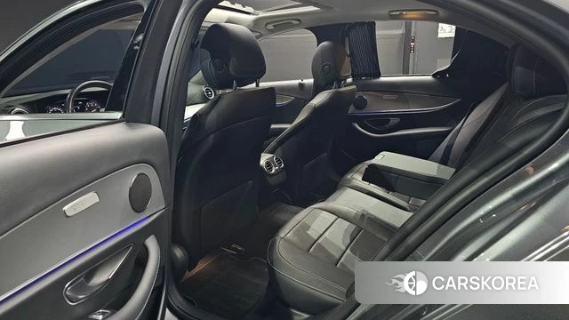 Mercedes-Benz E-Class W213 2019 Серый из Кореи, фото 3