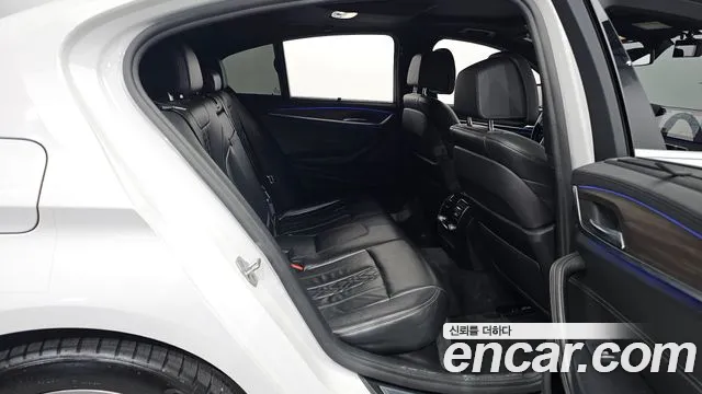 BMW 5 Series (G30) 2018 Белый из Кореи, фото 3