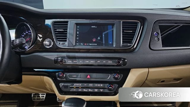 Kia The New Carnival 2019 Белый из Кореи, фото 3