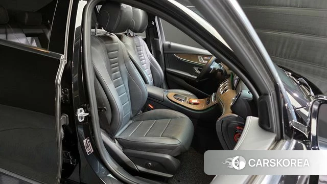 Mercedes-Benz E-Class W213 2021 Черный из Кореи, фото 3