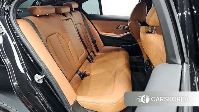 BMW 3 Series (G20) 2023 Черный из Кореи, фото 3