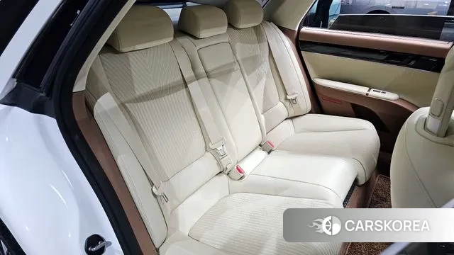 Hyundai Grandeur Hybrid (GN7) 2023 Белый из Кореи, фото 3