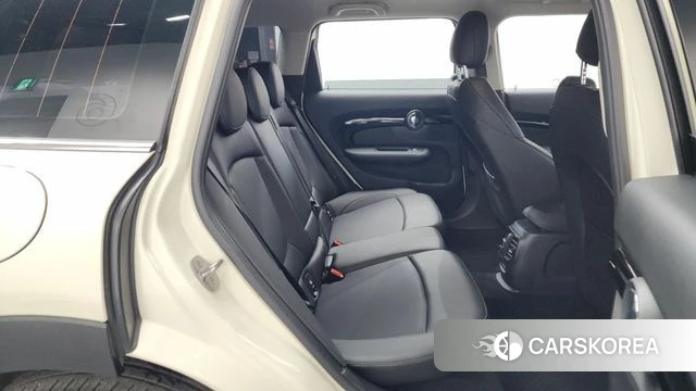 Mini Cooper D Clubman 2019 Жемчужный цвет из Кореи, фото 3