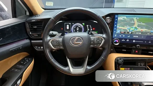 Lexus NX450h + 2nd generation 2023 Белый из Кореи, фото 3