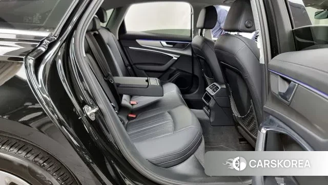 Audi A6 (C8) 2023 Черный из Кореи, фото 3