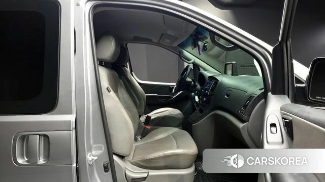 Hyundai The New Grand Starex 2019 Серебристо-серый из Кореи, фото 3