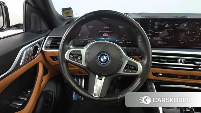 BMW i4 2022 Белый из Кореи, фото 3
