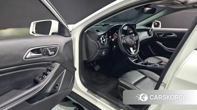 Mercedes-Benz GLA-Class X156 2019 Белый из Кореи, фото 3