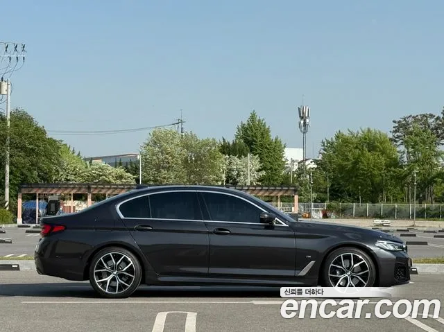 BMW 5 Series (G30) id 2690360 из Кореи 3