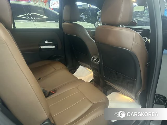 Mercedes-Benz GLB 2023 Черный из Китая, фото 3