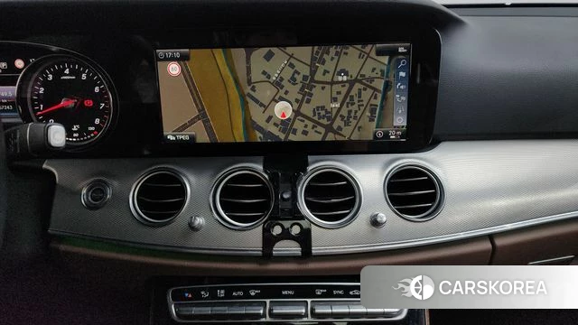 Mercedes-Benz E-Class W213 2018 Белый из Кореи, фото 3
