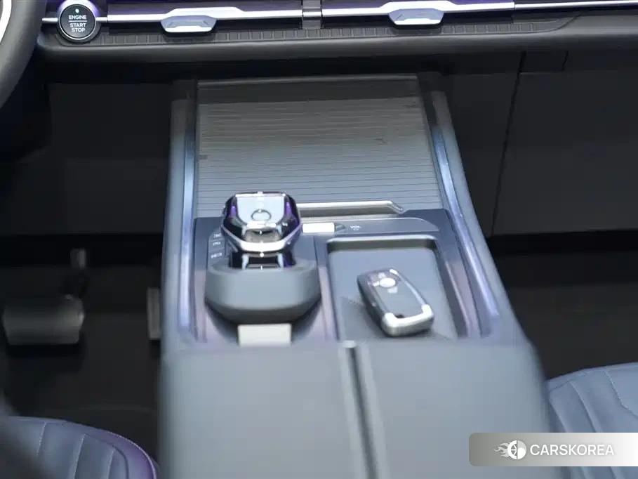Ford Sharp World 2025 Черный из Китая, фото 3