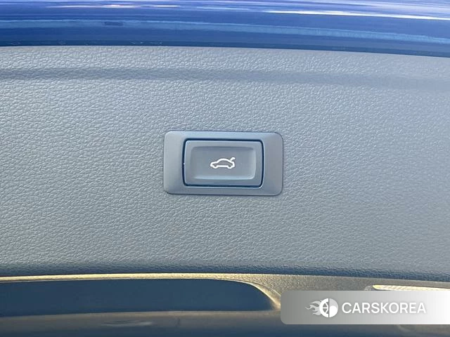 Audi Q5L 2019 Синий из Китая, фото 3