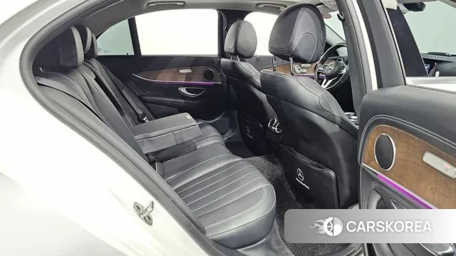 Mercedes-Benz E-Class W213 2019 Белый из Кореи, фото 3