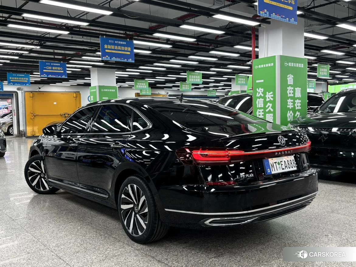 Volkswagen Passat 2021 Черный из Китая, фото 3
