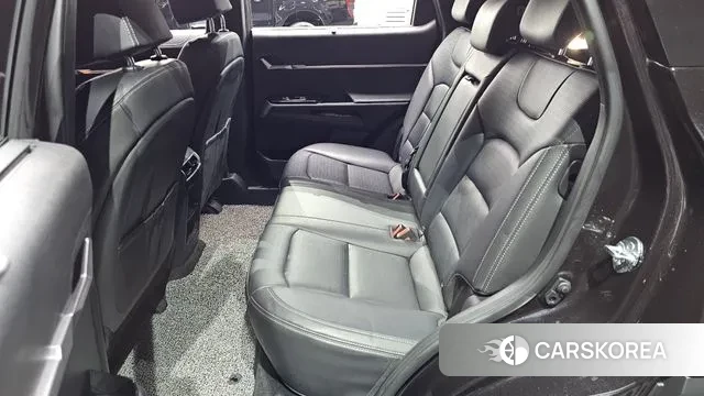 Ssangyong Torres 2023 Черный из Кореи, фото 3