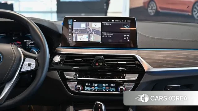 BMW 5 Series (G30) 2023 Черный из Кореи, фото 3