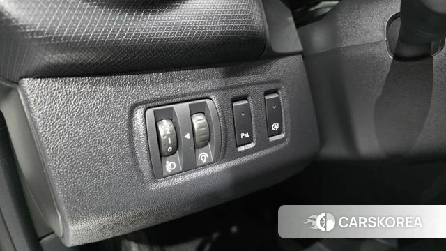 Renault Korea (Samsung) Clio 2018 Белый из Кореи, фото 3