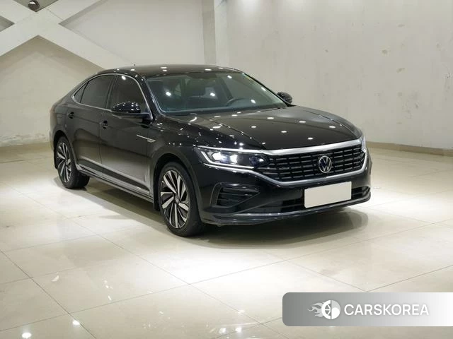 Volkswagen Passat 2022 Черный из Китая, фото 3