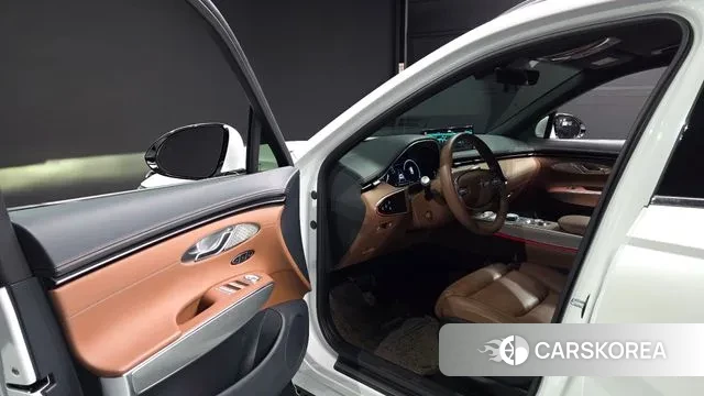 Genesis GV70 2024 Белый из Кореи, фото 3