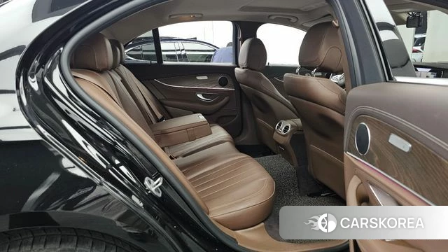 Mercedes-Benz E-Class W213 2020 Черный из Кореи, фото 3