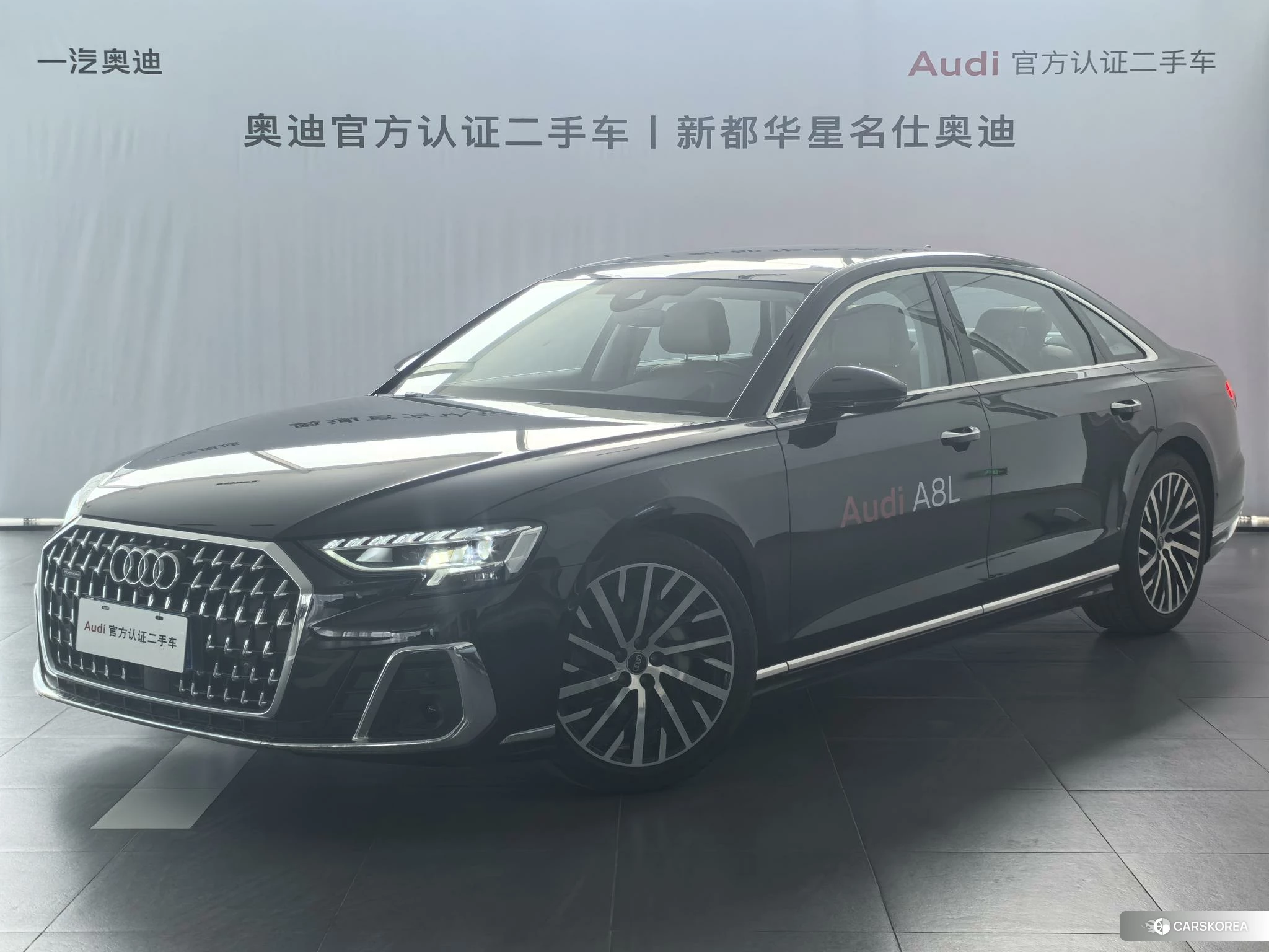 Audi A8 2023 Черный из Китая, фото 3
