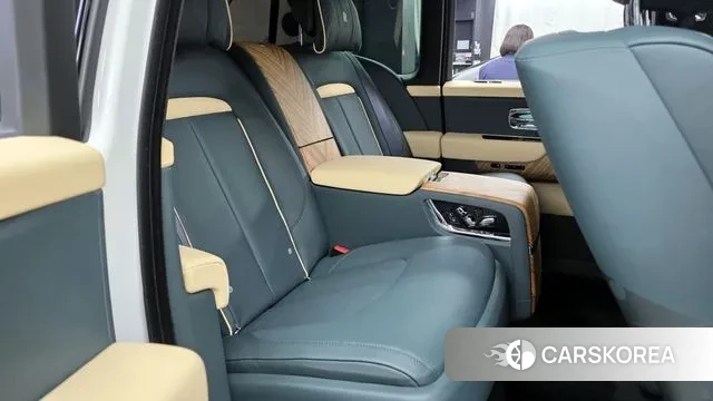 Rolls-Royce Cullinan 2023 Белый из Кореи, фото 3