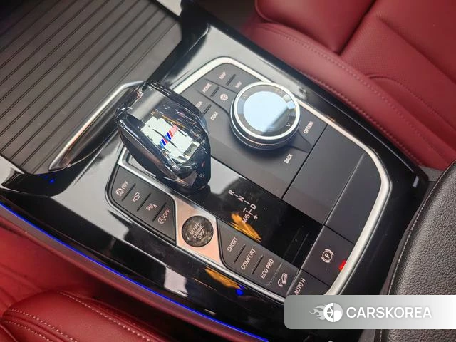 BMW X4 2024 Серебристо-серый из Китая, фото 3