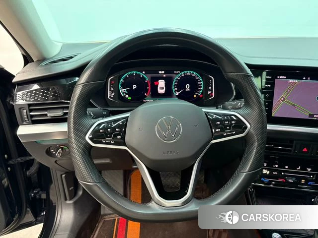 Volkswagen Passat 2023 Черный из Китая, фото 3