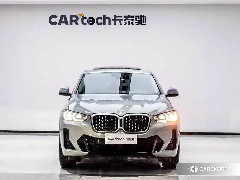 BMW X4 2023 Silver/gray из Китая, фото 3