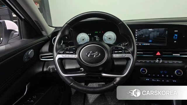 Hyundai Avante Hybrid (CN7) 2021 Белый из Кореи, фото 3