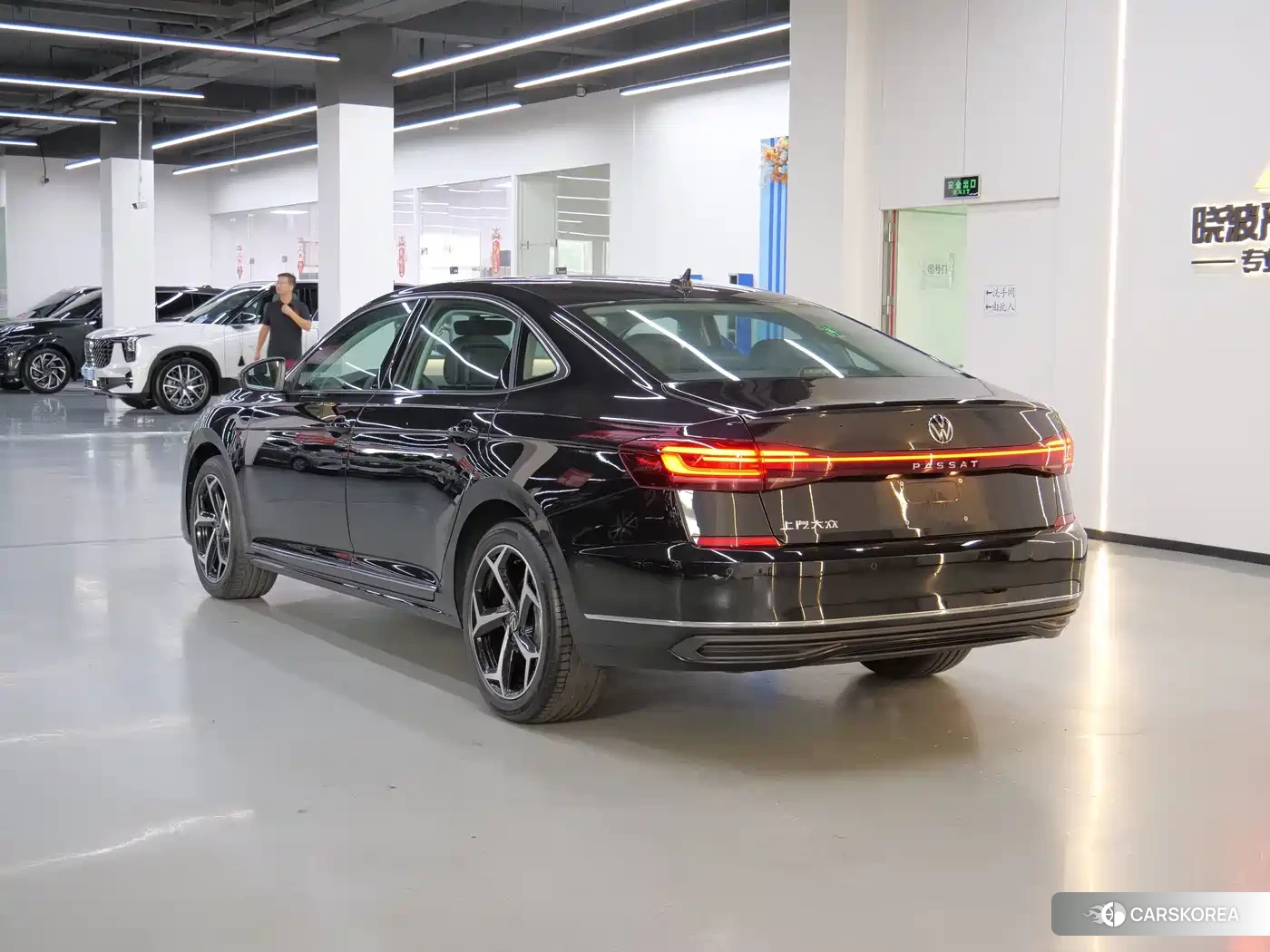 Volkswagen Passat 2026 Черный из Китая, фото 3