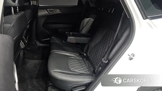 Kia Sportage 5th Generation 2023 Белый из Кореи, фото 3