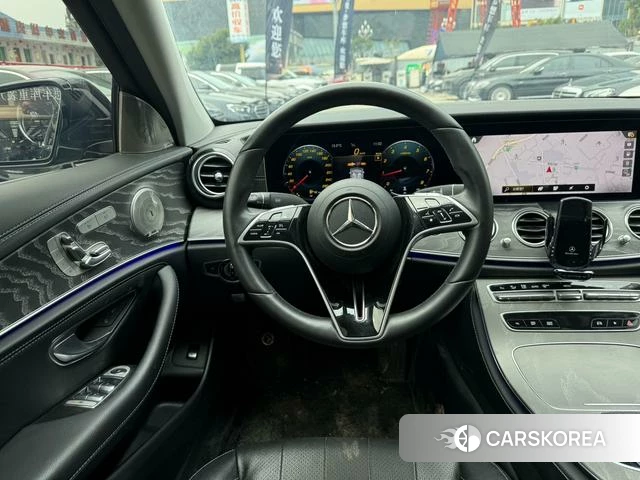 Mercedes-Benz E-class 2024 Черный из Китая, фото 3