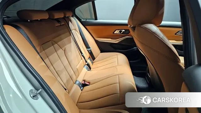 BMW 3 Series (G20) 2024 Белый из Кореи, фото 3