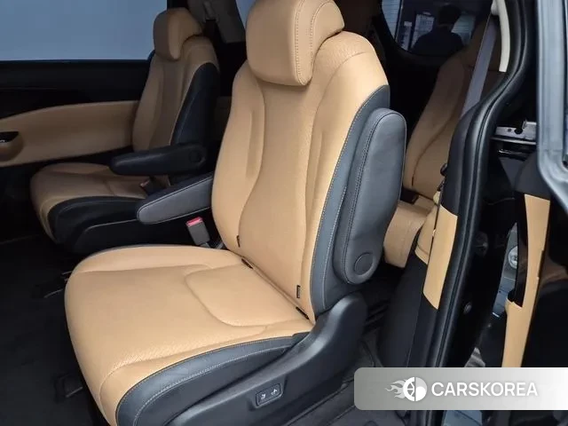 Kia Carnival 4th generation 2022 Черный из Кореи, фото 3