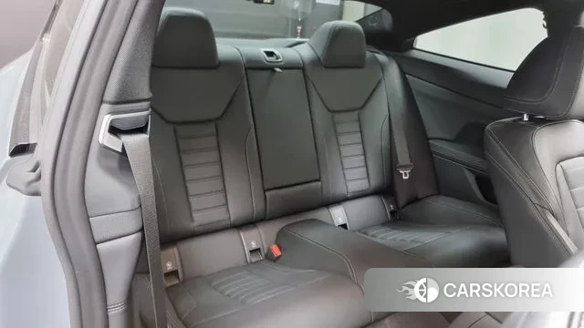 BMW 4 Series (G22) 2023 Небесно-голубой из Кореи, фото 3