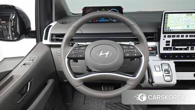 Hyundai Staria 2025 Белый из Кореи, фото 3