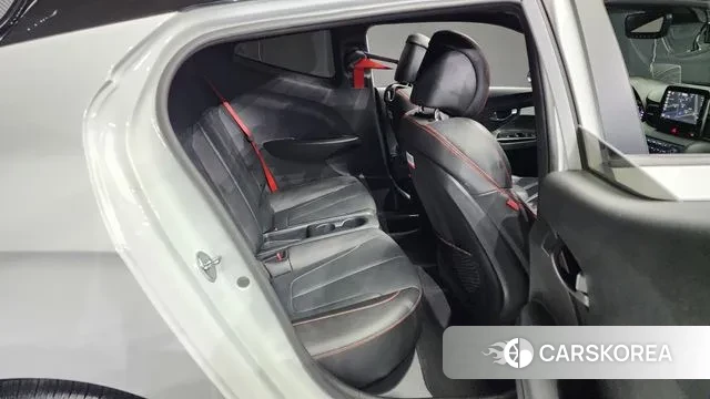 Hyundai Veloster (JS) 2018 Белый из Кореи, фото 3