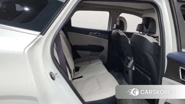 Kia Sportage 5th Generation 2022 Белый из Кореи, фото 3