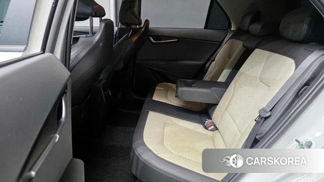 Kia Di Ol Nu Niro 2024 Белый из Кореи, фото 3