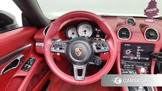 Porsche 718 Boxster 2019 Черный из Кореи, фото 3