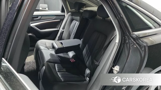 Audi A6 (C8) 2021 Черный из Кореи, фото 3